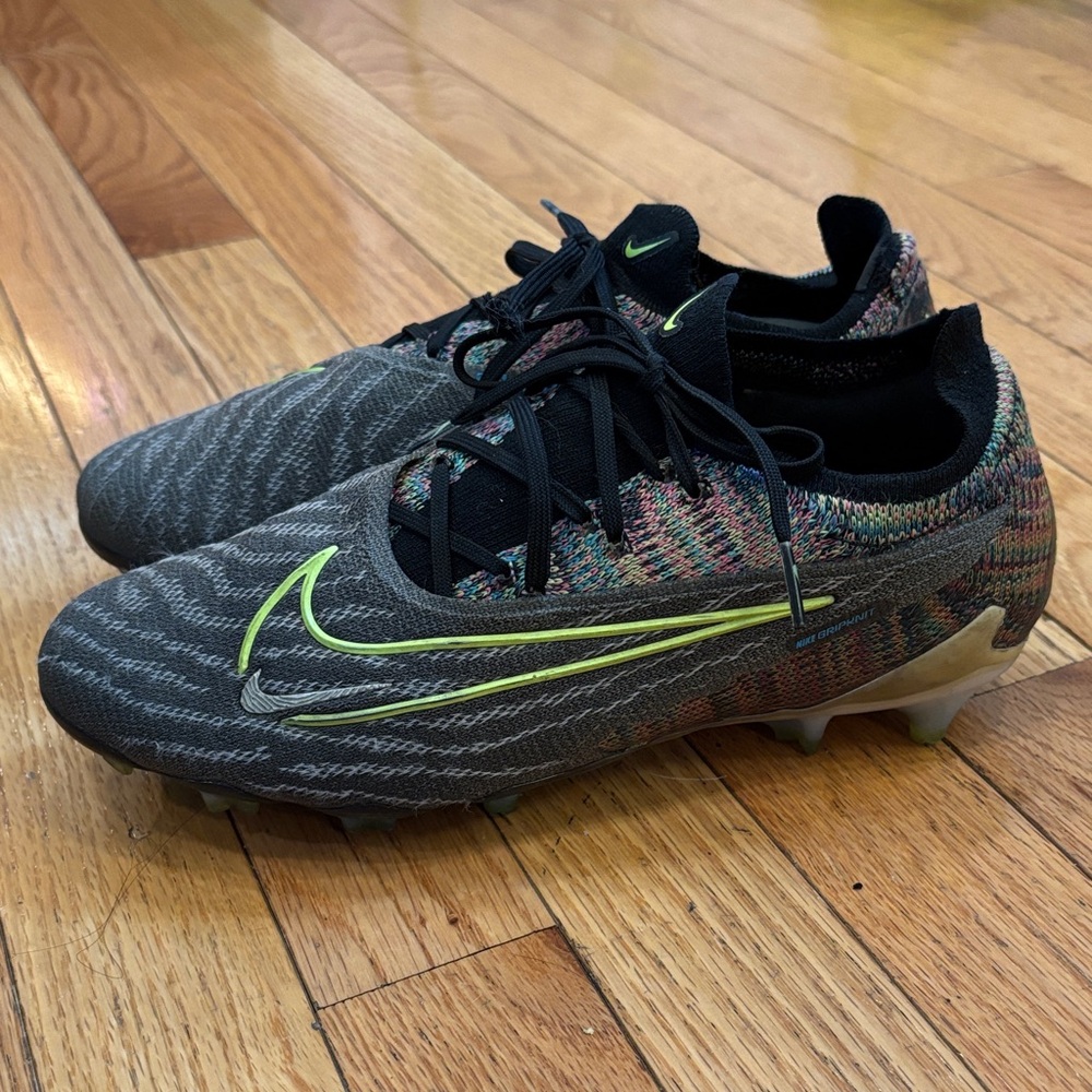 Nike Phantom GX Elite Fusion FG kids size 5.5 - Picture 2 of 12